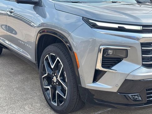New 2026 Chevrolet Traverse High Country FWD image 5