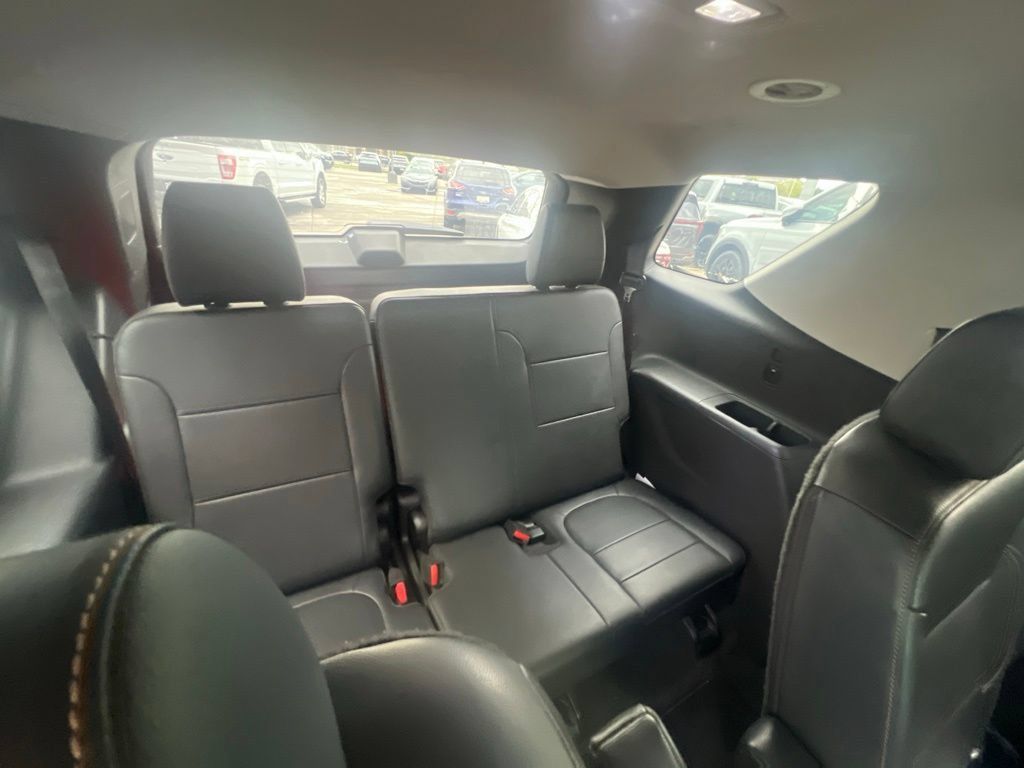 Used 2019 Chevrolet Traverse LT AWD/4WD image 9