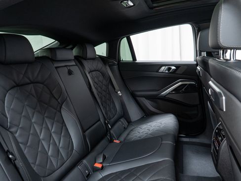 Used 2026 BMW X6 xDrive40i w/ Climate Comfort Package AWD/4WD image 24