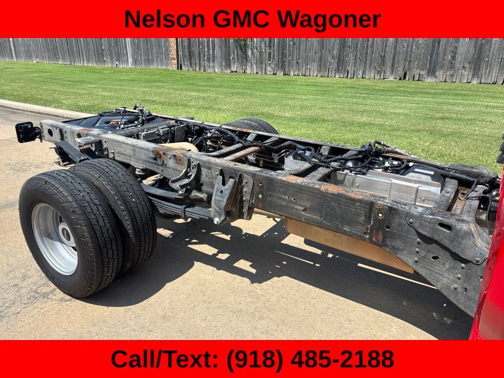 Used 2021 GMC Sierra 3500 4x4 Regular Cab w/ Convenience Package image 7