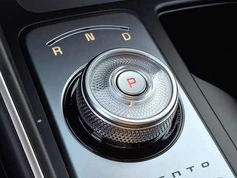 New 2026 Kia Sorento EX AWD/4WD image 9
