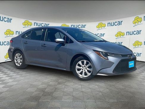 Used 2022 Toyota Corolla LE FWD image 1