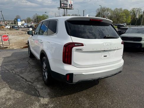Certified 2023 Kia Telluride LX image 5