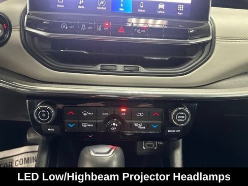 Used 2022 Jeep Compass Limited w/ Elite Group AWD/4WD image 16