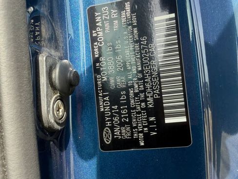 Used 2014 Hyundai Elantra w/ Option Group 2 FWD image 33