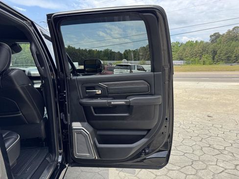 Used 2020 RAM 2500 Limited AWD/4WD image 16