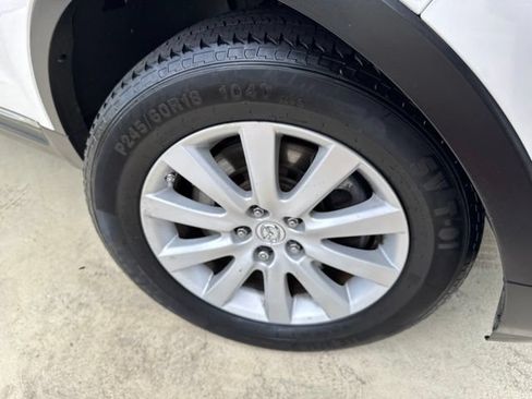 Used 2015 Ford Explorer XLT w/ Equipment Group 201B AWD/4WD image 37