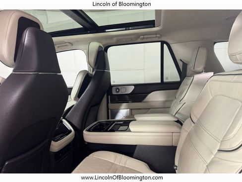 Used 2023 Lincoln Navigator L Black Label AWD/4WD image 31