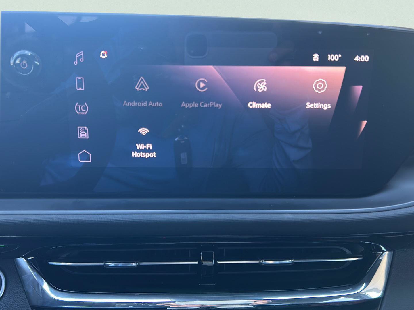 Used 2025 Buick Envista Sport Touring w/ Convenience I Package FWD image 10