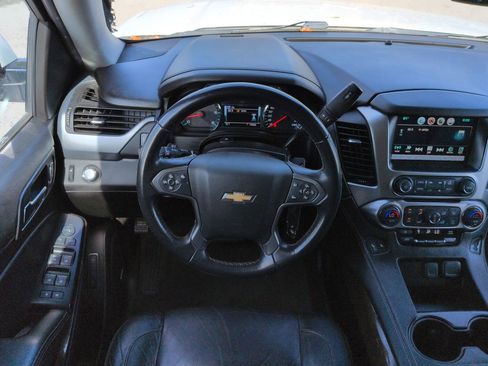 Used 2019 Chevrolet Suburban LT image 16