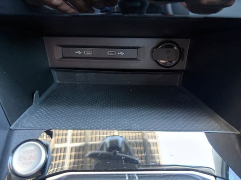 Certified 2024 Volkswagen Taos S image 18