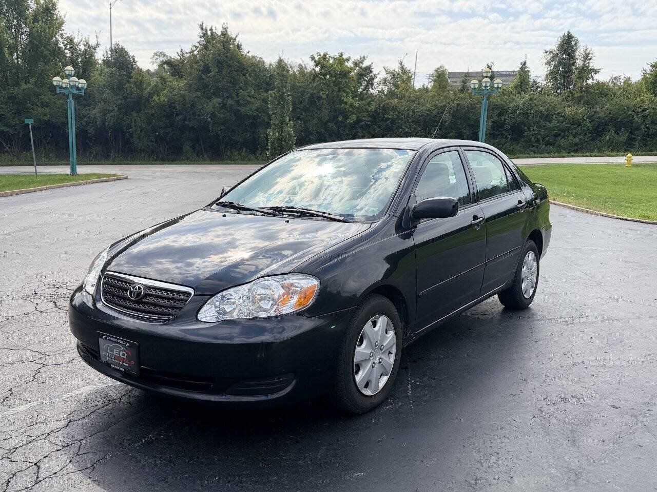 Used 2007 Toyota Corolla LE w/ Audio Value Pkg FWD image 2