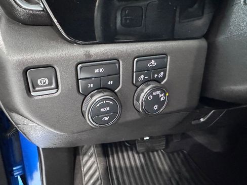 Certified 2025 Chevrolet Silverado 1500 LT AWD/4WD image 21