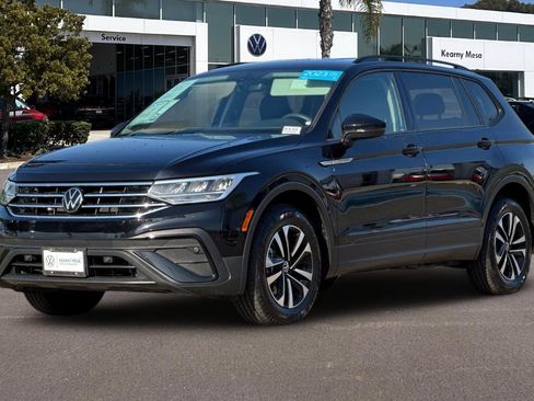 Used 2023 Volkswagen Tiguan S image 8