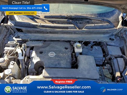 Used 2013 Nissan Pathfinder SV image 16