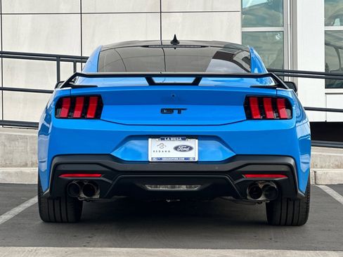 Used 2025 Ford Mustang GT Premium w/ GT Performance Package image 4