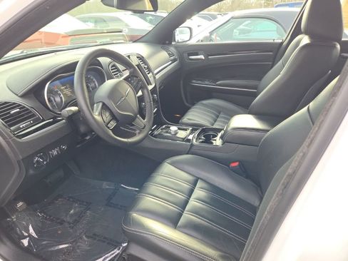 Used 2021 Chrysler 300 S image 3