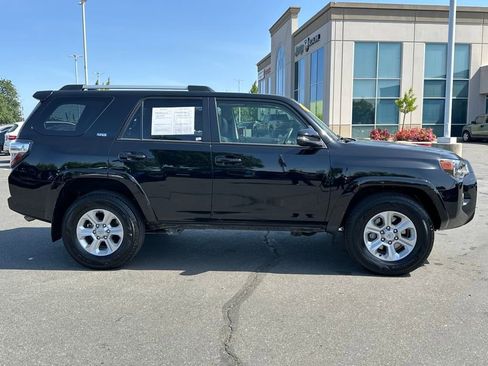 Used 2023 Toyota 4Runner SR5 Premium image 10