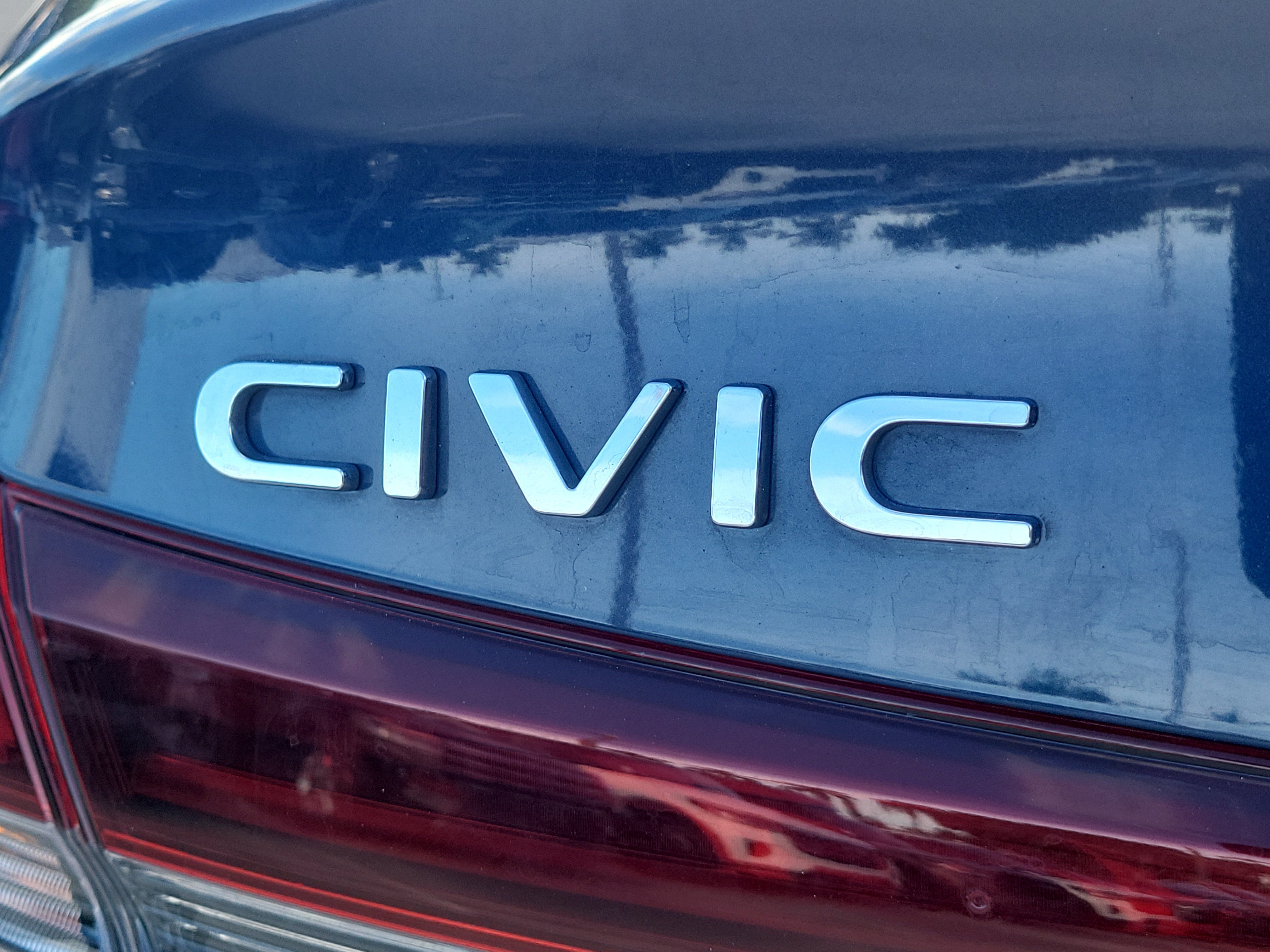Used 2025 Honda Civic LX image 33