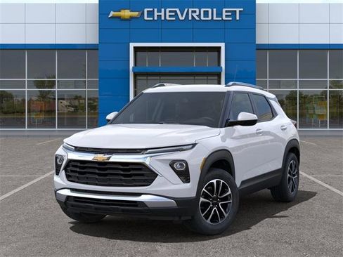 Used 2024 Chevrolet TrailBlazer LT w/ LT Cold Weather Package image 6