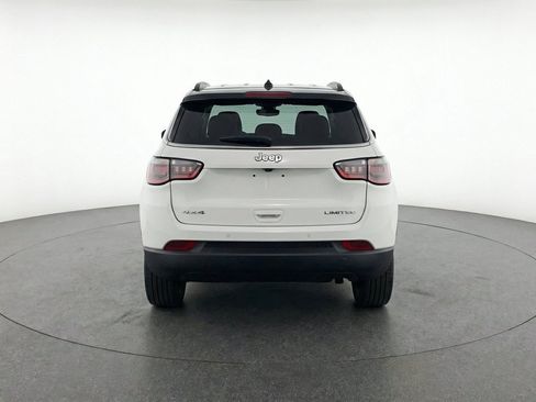 Used 2025 Jeep Compass Limited AWD/4WD image 7