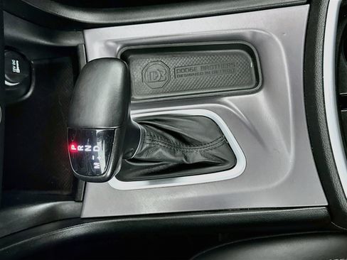 Used 2022 Dodge Charger R/T w/ Plus Group RWD image 24