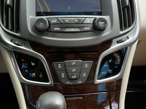 Used 2015 Buick LaCrosse Premium w/ Driver Confidence Package #1 FWD image 19