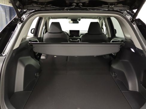 Used 2025 Toyota RAV4 XLE image 21