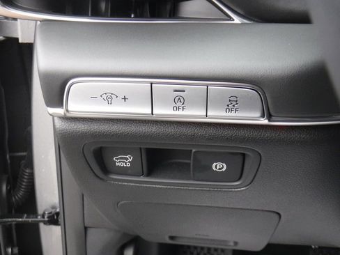 Used 2024 Genesis GV80 3.5T w/ Prestige Package image 20