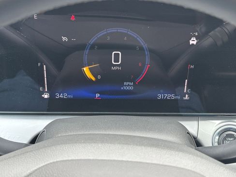 Used 2025 Chevrolet Trax LT w/ LT Convenience Package image 35