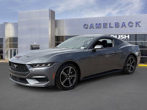 Used 2024 Ford Mustang Coupe RWD image 31