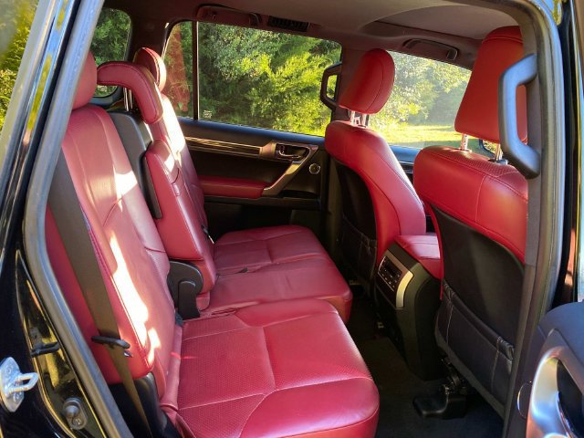 Used 2023 Lexus GX 460 Luxury w/ Accessory Package AWD/4WD image 34