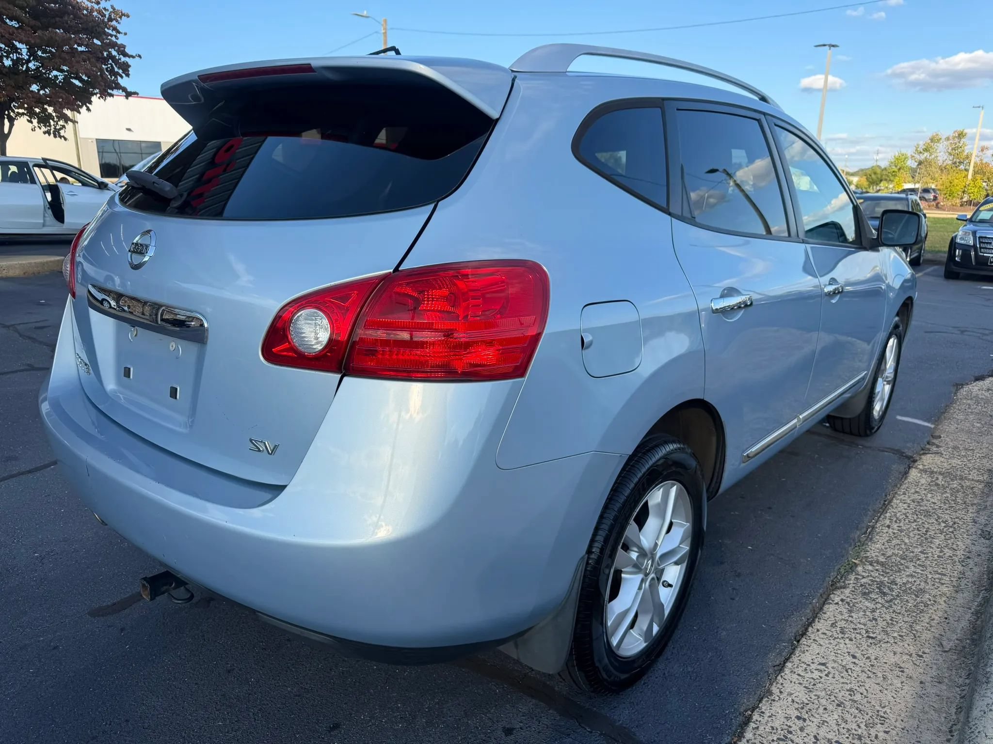 Used 2013 Nissan Rogue SV FWD image 7
