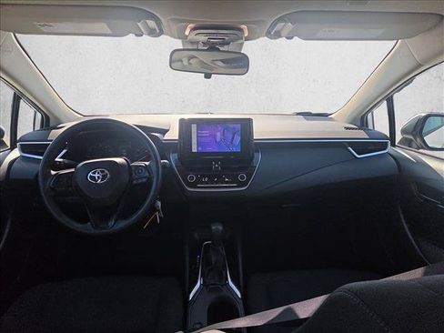 Used 2024 Toyota Corolla LE FWD image 16
