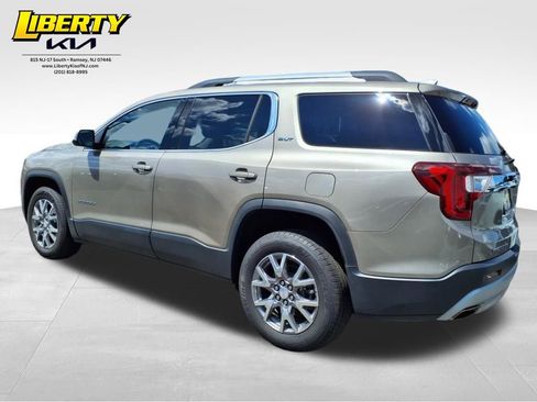 Used 2022 GMC Acadia SLT w/ Technology Package image 3