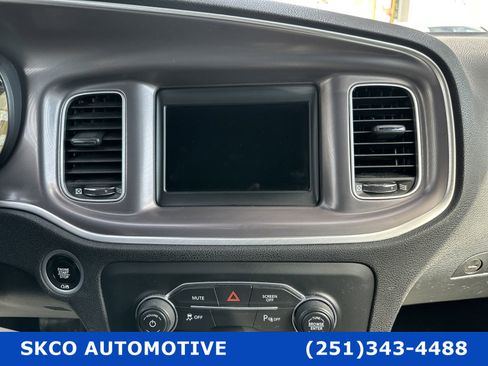 Used 2022 Dodge Charger SXT image 17