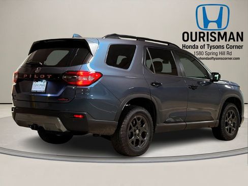 New 2026 Honda Pilot TrailSport image 3