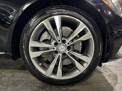Used 2016 Mercedes-Benz C 300 4MATIC Sedan image 9