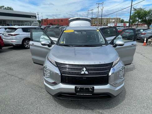Used 2022 Mitsubishi Outlander ES AWD/4WD image 29
