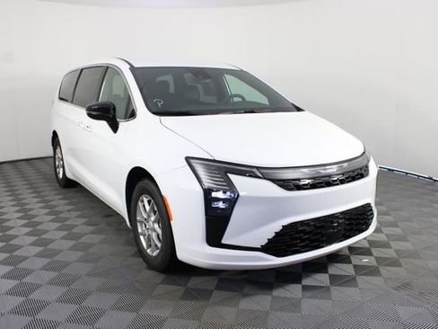 New 2027 Chrysler Pacifica Select FWD image 27