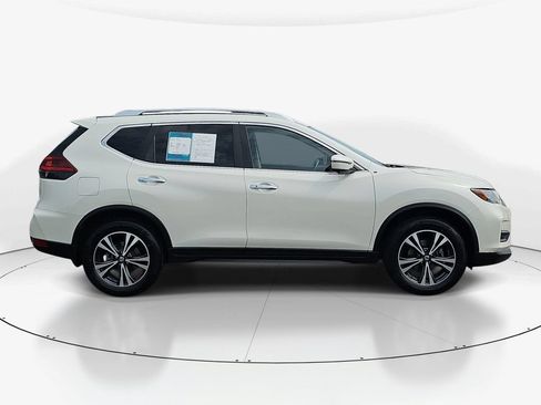 Used 2020 Nissan Rogue SV w/ Premium Package AWD/4WD image 5