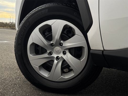 Used 2025 Toyota RAV4 LE image 29