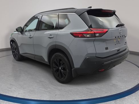 Certified 2023 Nissan Rogue SV w/ SV Premium B Package FWD image 7