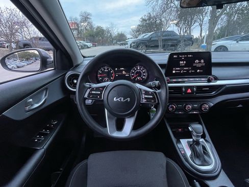 Used 2024 Kia Forte LXS image 11