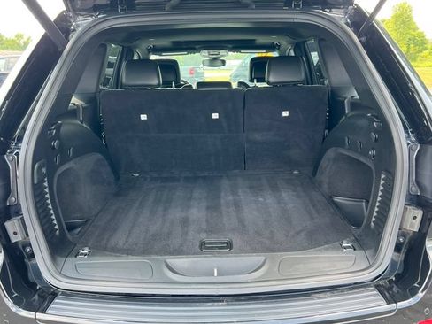 Used 2018 Jeep Grand Cherokee Altitude AWD/4WD image 36
