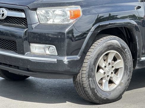 Used 2011 Toyota 4Runner SR5 w/ Convenience Pkg AWD/4WD image 8