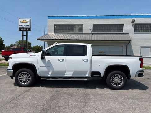 New 2025 Chevrolet Silverado 2500 LTZ w/ LTZ Convenience Package image 8