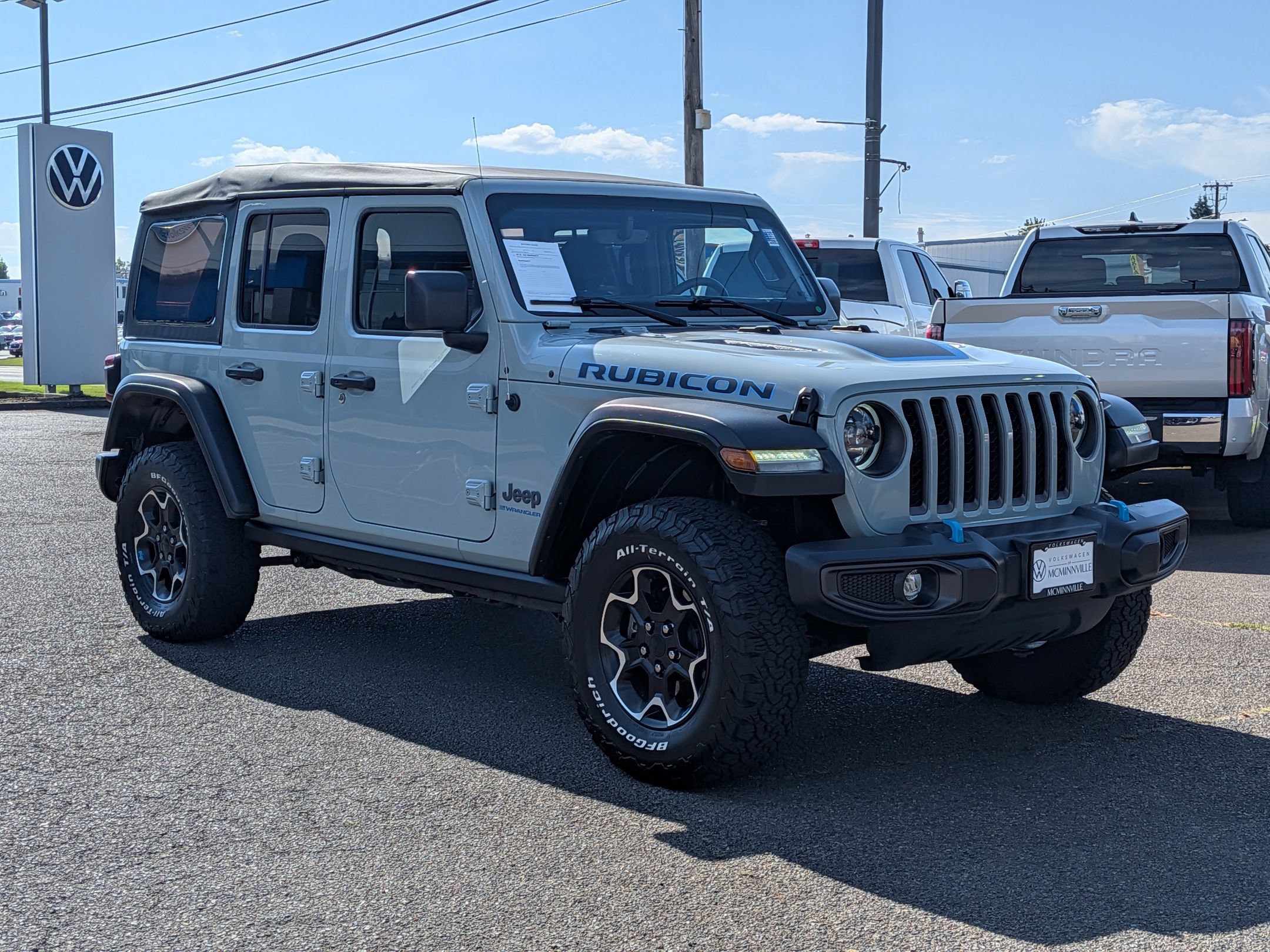 Used 2023 Jeep Wrangler Unlimited Rubicon 4xe AWD/4WD image 7