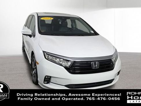 Used 2024 Honda Odyssey Touring image 3