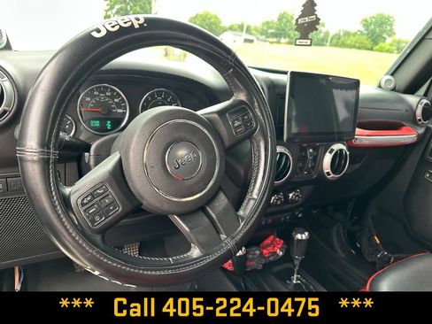 Used 2013 Jeep Wrangler Unlimited Rubicon w/ Connectivity Group AWD/4WD image 24